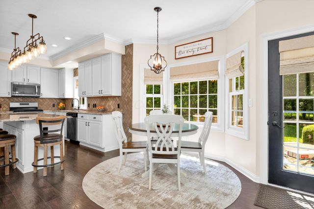 5187 Medallion Drive E, Westerville, OH 43082