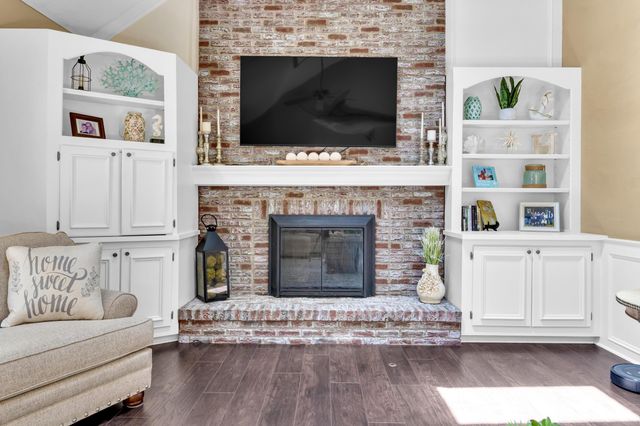 5187 Medallion Drive E, Westerville, OH 43082