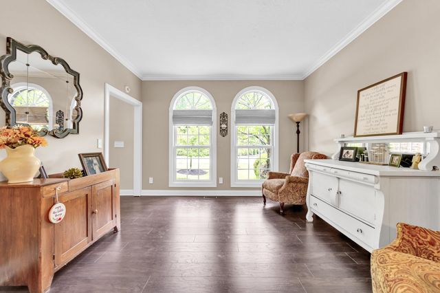 5187 Medallion Drive E, Westerville, OH 43082