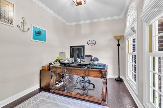 5187 Medallion Drive E, Westerville, OH 43082