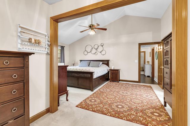 5187 Medallion Drive E, Westerville, OH 43082
