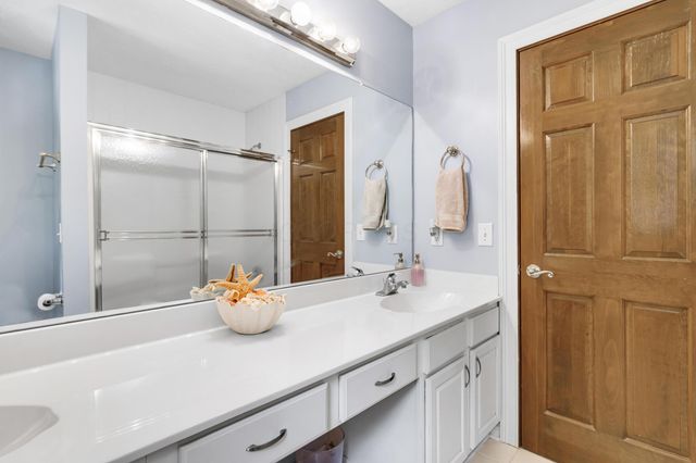 5187 Medallion Drive E, Westerville, OH 43082