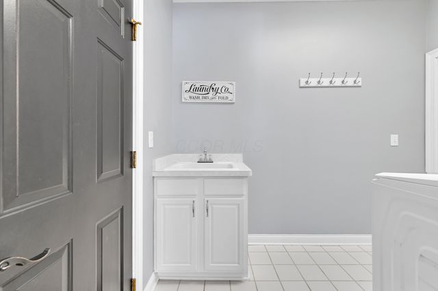 5187 Medallion Drive E, Westerville, OH 43082