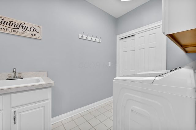 5187 Medallion Drive E, Westerville, OH 43082