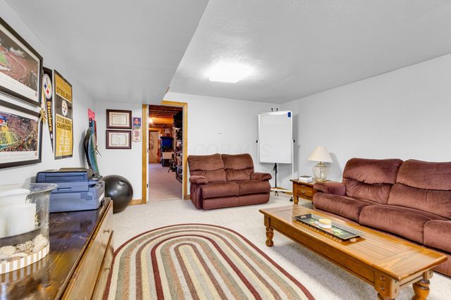 5187 Medallion Drive E, Westerville, OH 43082