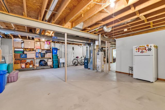 5187 Medallion Drive E, Westerville, OH 43082