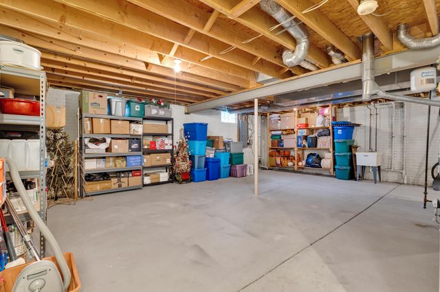5187 Medallion Drive E, Westerville, OH 43082