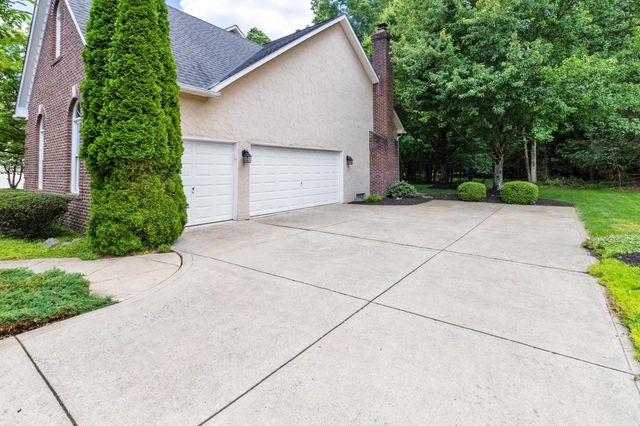 5187 Medallion Drive E, Westerville, OH 43082