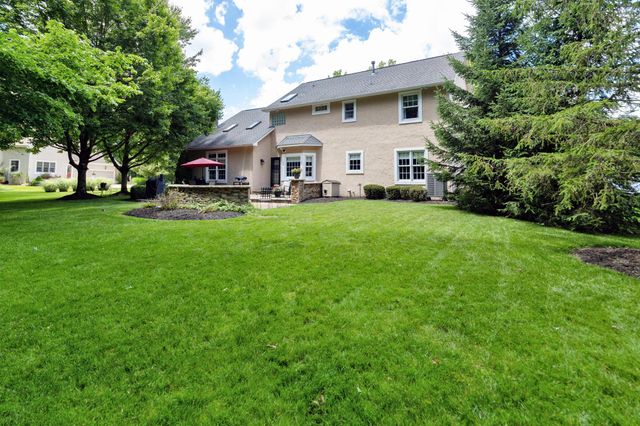 5187 Medallion Drive E, Westerville, OH 43082
