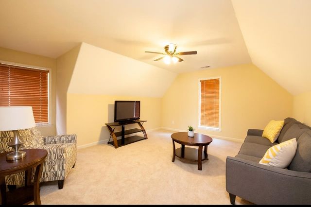 873 WINTERFIELDS DR, Cordova, TN 38018