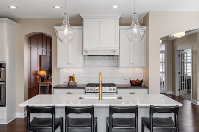 18257 72nd Avenue N, Maple Grove, MN 55311