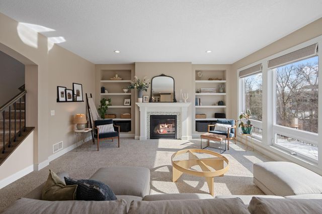 18257 72nd Avenue N, Maple Grove, MN 55311