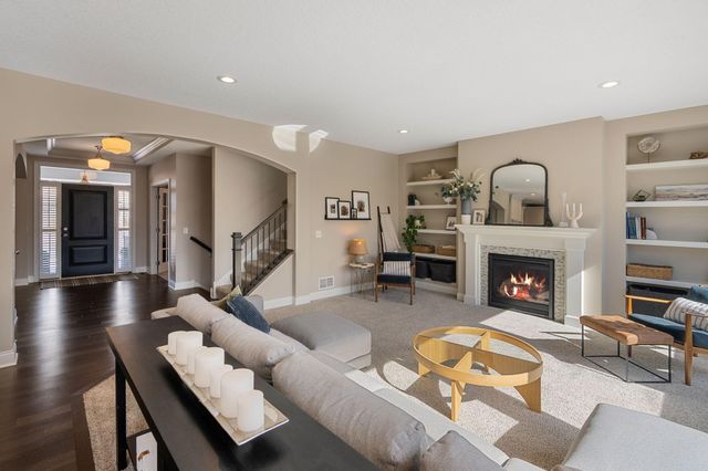 18257 72nd Avenue N, Maple Grove, MN 55311