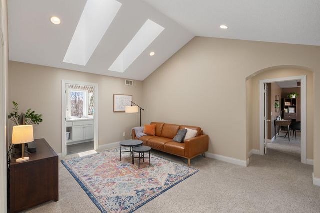 18257 72nd Avenue N, Maple Grove, MN 55311