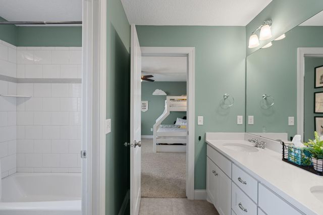 18257 72nd Avenue N, Maple Grove, MN 55311