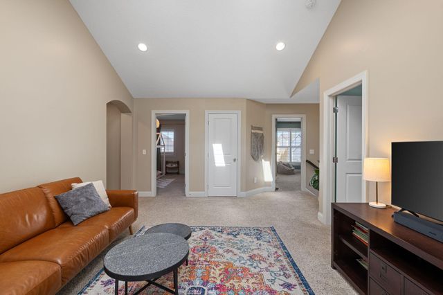 18257 72nd Avenue N, Maple Grove, MN 55311