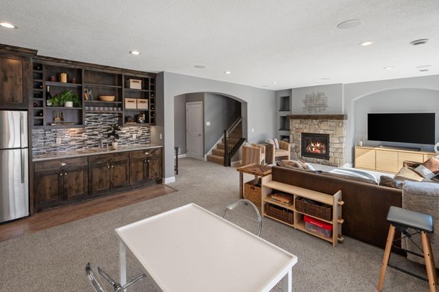 18257 72nd Avenue N, Maple Grove, MN 55311