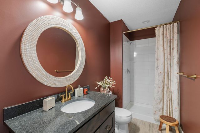 18257 72nd Avenue N, Maple Grove, MN 55311