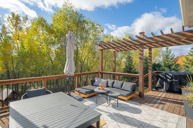 18257 72nd Avenue N, Maple Grove, MN 55311