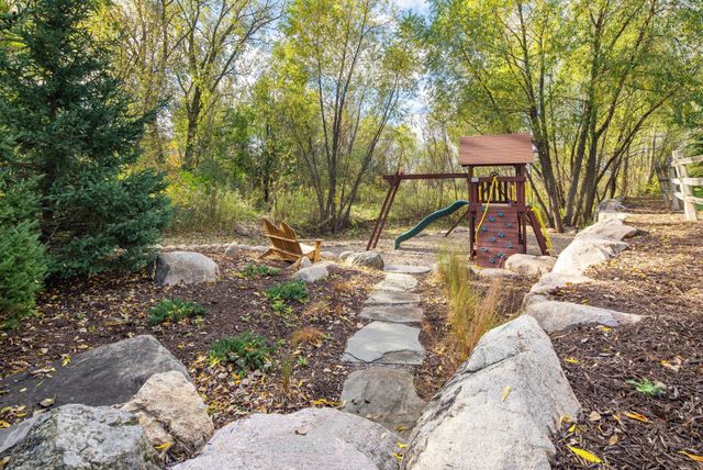 18257 72nd Avenue N, Maple Grove, MN 55311