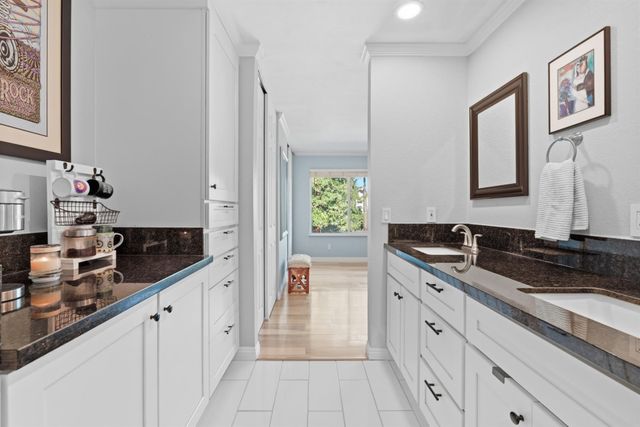 5375 Terrace Oak Cir, Fair Oaks, CA 95628