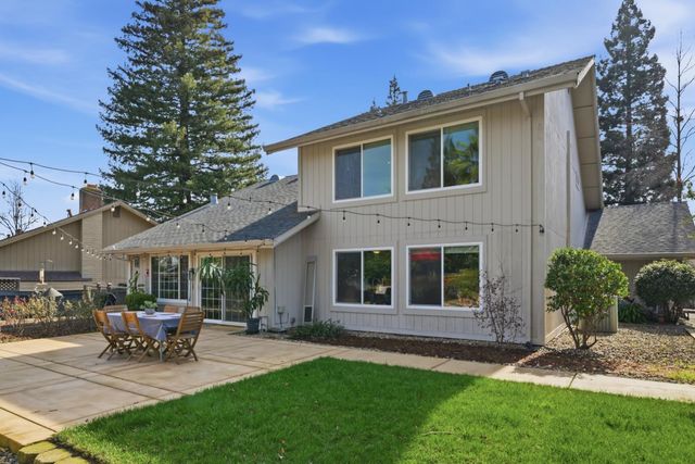 5375 Terrace Oak Cir, Fair Oaks, CA 95628