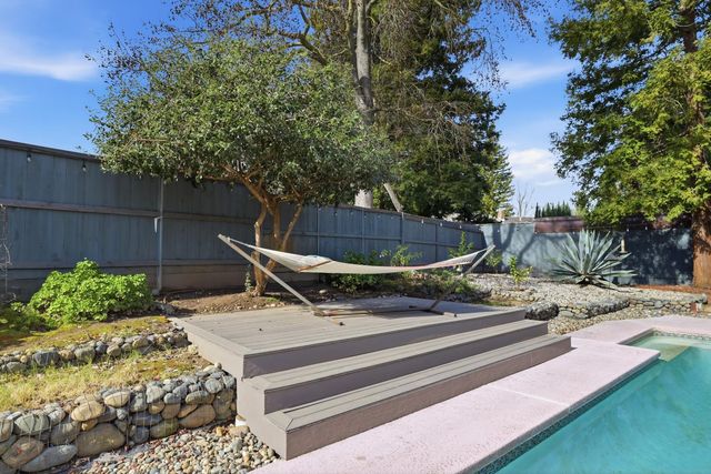 5375 Terrace Oak Cir, Fair Oaks, CA 95628