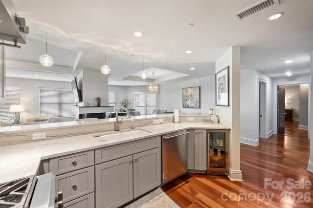 520 E Martin Luther King Jr Boulevard 701, Charlotte, NC 28202