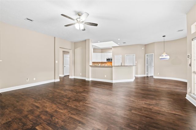 3522 Pine Chase Drive, Pearland, TX 77581