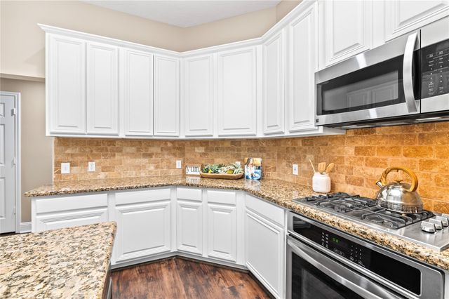 3522 Pine Chase Drive, Pearland, TX 77581