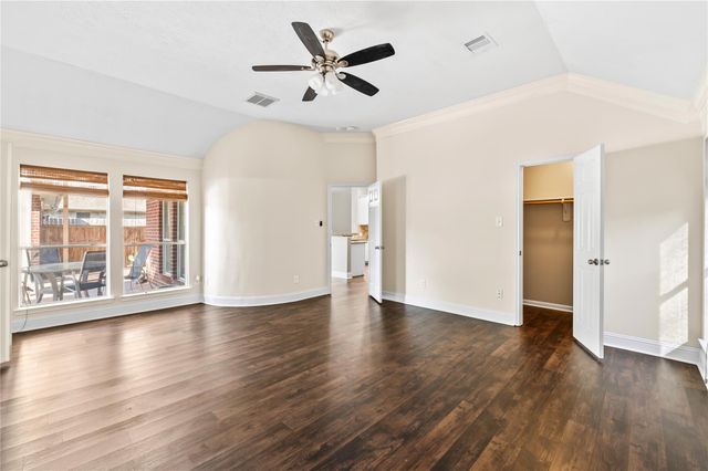 3522 Pine Chase Drive, Pearland, TX 77581