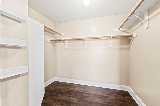 3522 Pine Chase Drive, Pearland, TX 77581