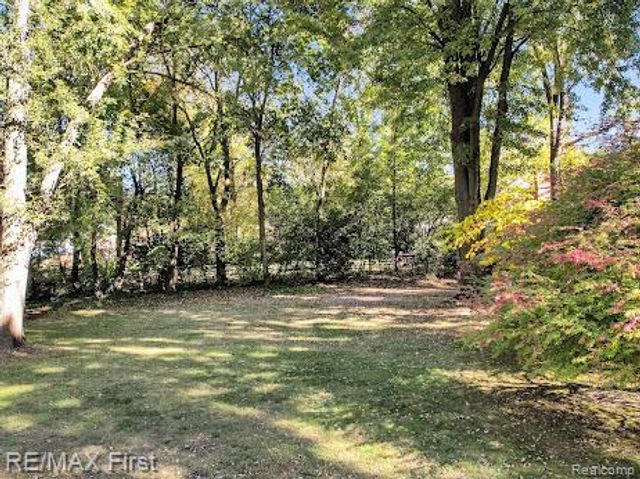 410 Crane Avenue, Royal Oak, MI 48067