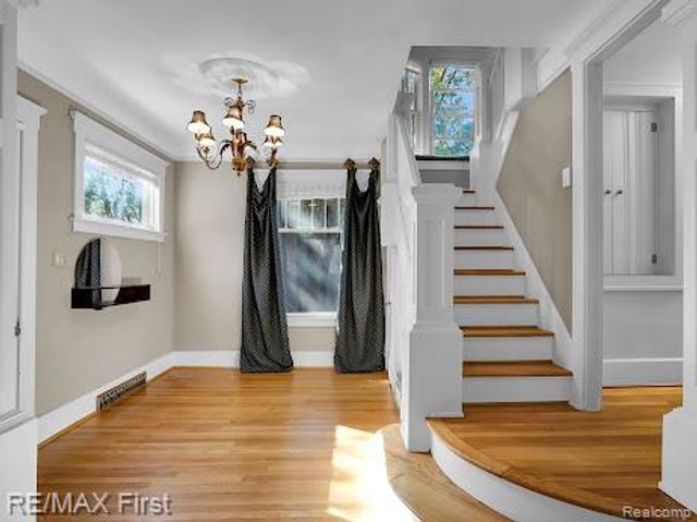 410 Crane Avenue, Royal Oak, MI 48067