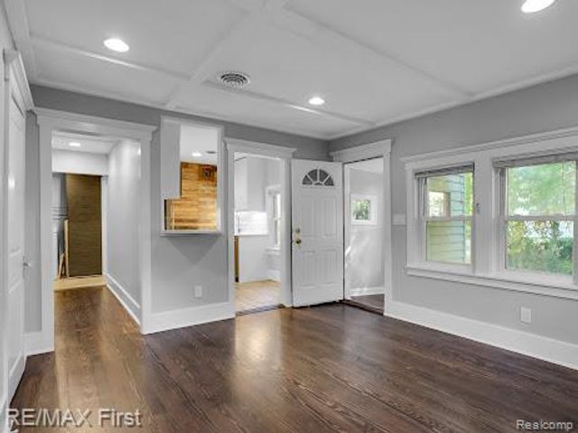 410 Crane Avenue, Royal Oak, MI 48067