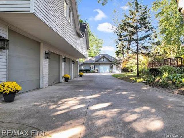 410 Crane Avenue, Royal Oak, MI 48067