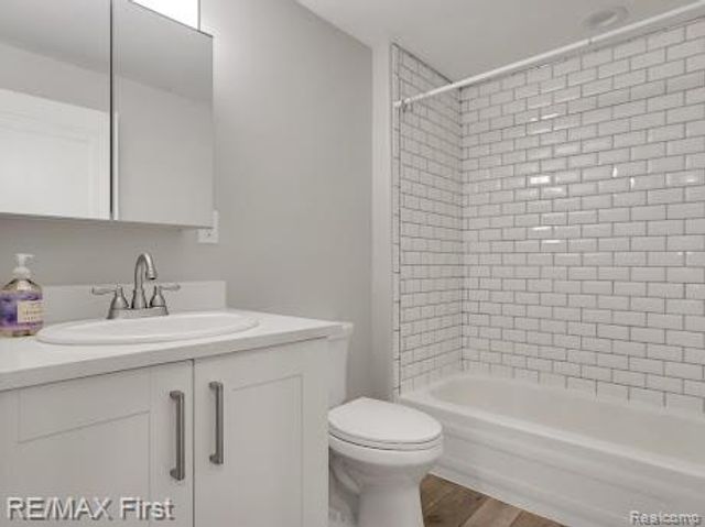 410 Crane Avenue, Royal Oak, MI 48067