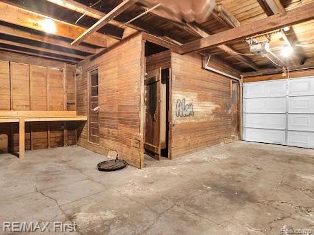 410 Crane Avenue, Royal Oak, MI 48067