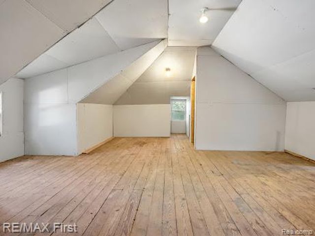 410 Crane Avenue, Royal Oak, MI 48067