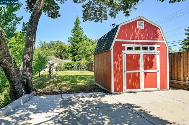 3750 Alhambra Way, Martinez, CA 94553