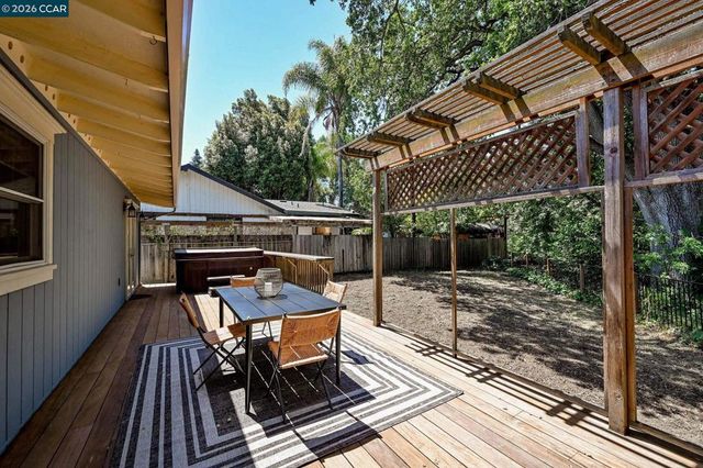 3750 Alhambra Way, Martinez, CA 94553