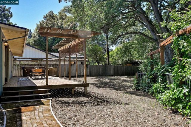 3750 Alhambra Way, Martinez, CA 94553