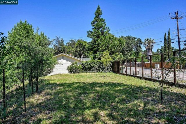 3750 Alhambra Way, Martinez, CA 94553