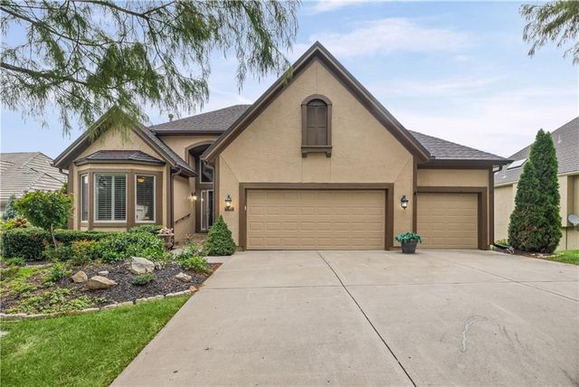 20306 W 99th Terrace, Lenexa, KS 66220
