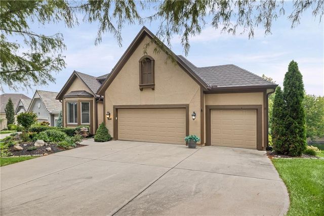 20306 W 99th Terrace, Lenexa, KS 66220