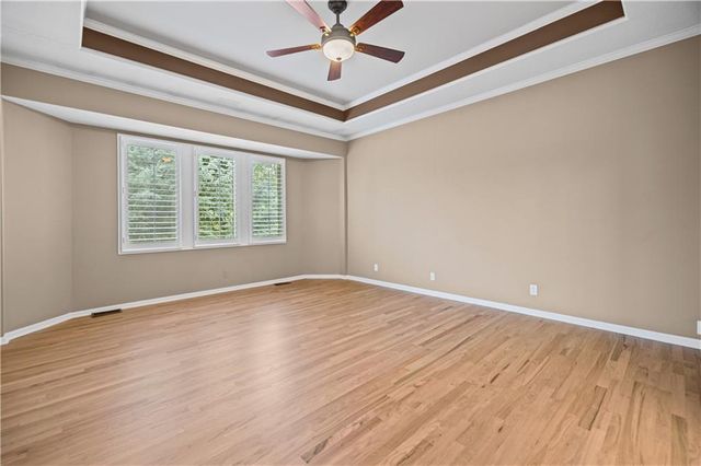 20306 W 99th Terrace, Lenexa, KS 66220