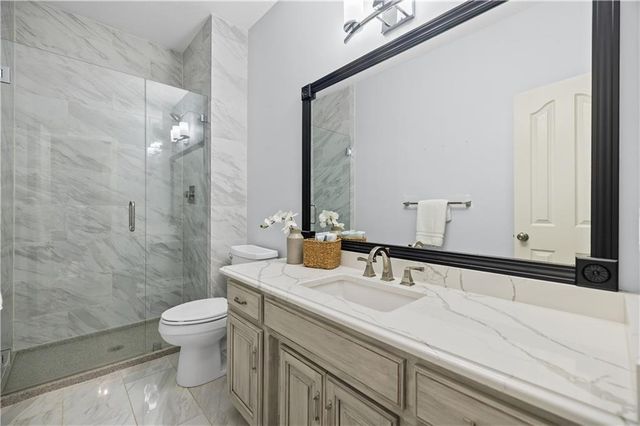 20306 W 99th Terrace, Lenexa, KS 66220