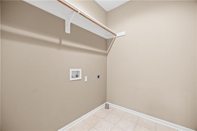 20306 W 99th Terrace, Lenexa, KS 66220