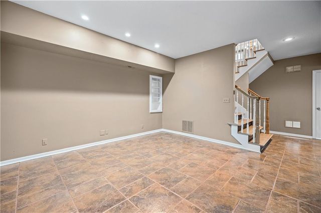 20306 W 99th Terrace, Lenexa, KS 66220