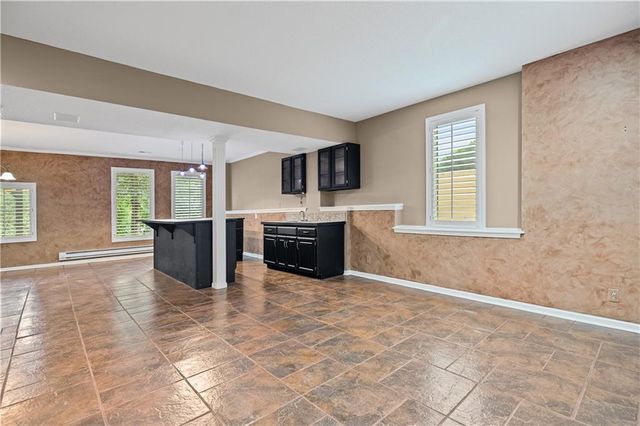 20306 W 99th Terrace, Lenexa, KS 66220